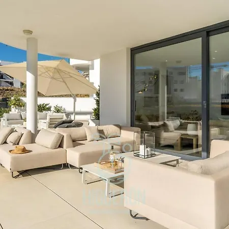 Higueronrentals Chloe By The Sea Malaga