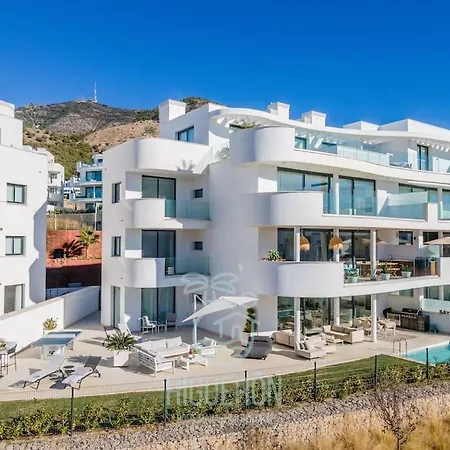 Higueronrentals Chloe By The Sea Malaga