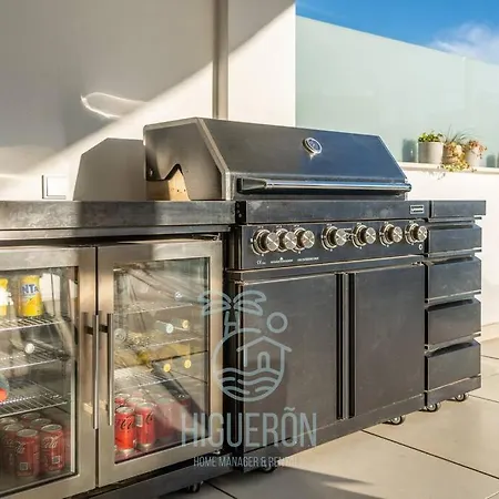 Higueronrentals Chloe By The Sea Apartment *